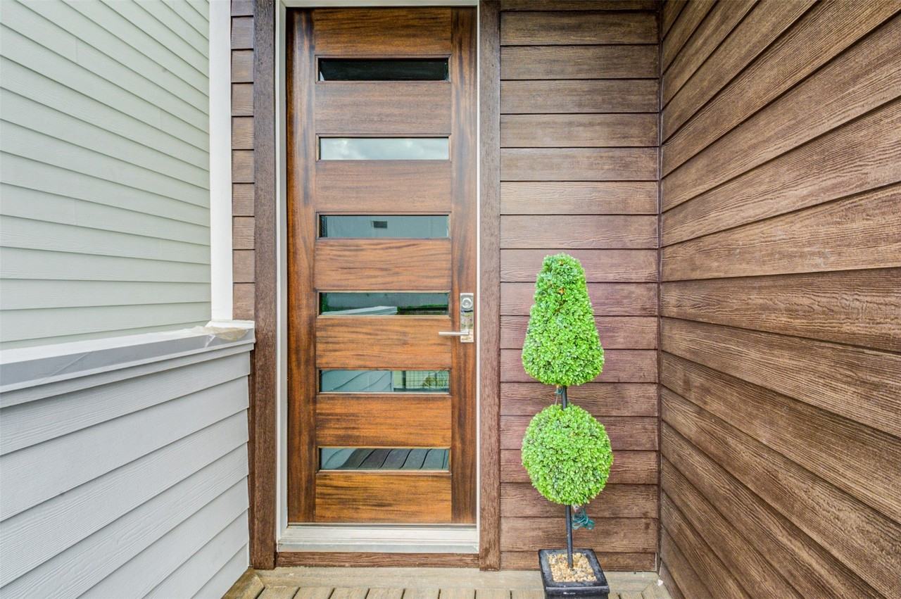 1218 W 24th St - Photo 6 of 37