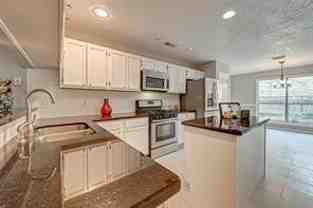 27 Lush Meadow Pl - Photo 1 of 1