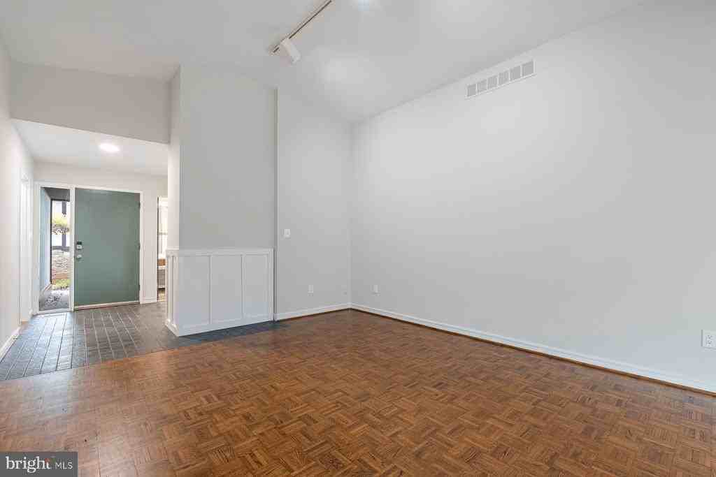 6344 Sunny Spg - Photo 2 of 36