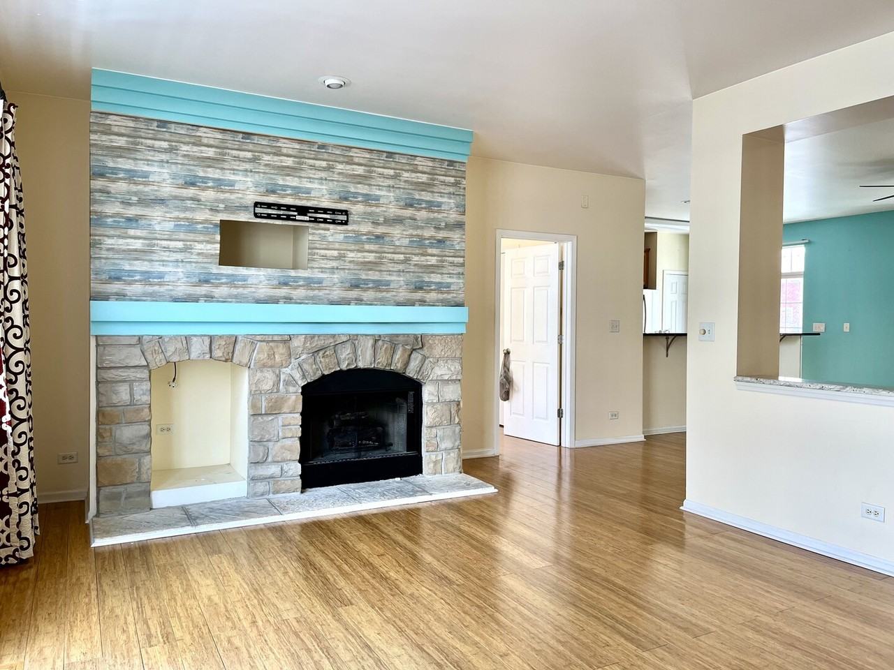 1120 Bartholdi Ct - Photo 3 of 14