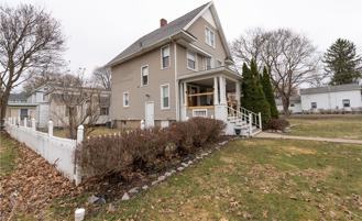 20 W Elisha St - Photo 1 of 1