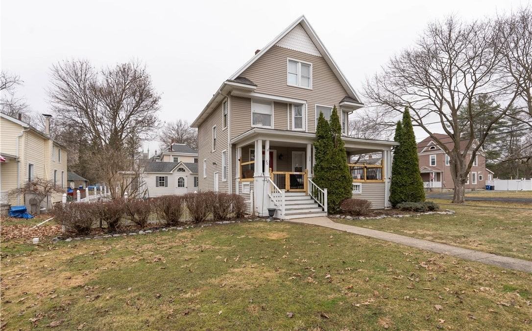 20 W Elisha St - Photo 2 of 37