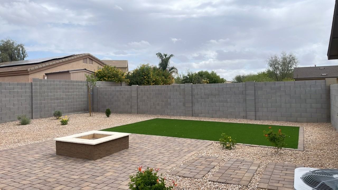 194 E Watson Pl - Photo 2 of 34