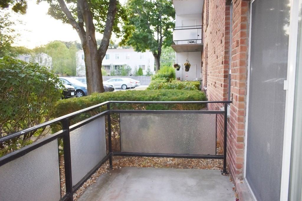 58 Broadlawn Park #17 - Photo 6 of 13