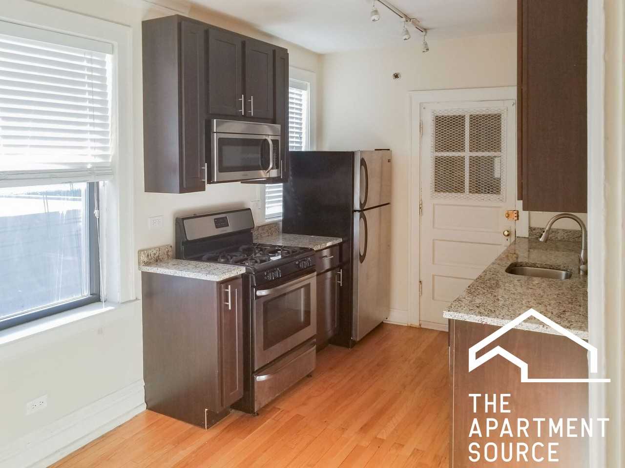 4721 N Leavitt St #3 - Photo 2 of 14