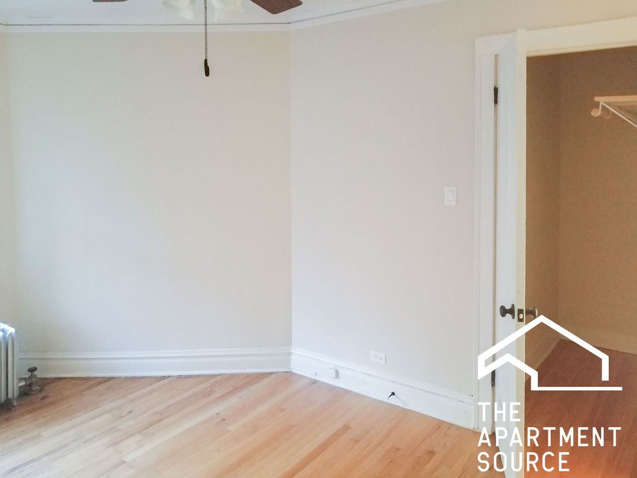 4721 N Leavitt St #3 - Photo 6 of 14