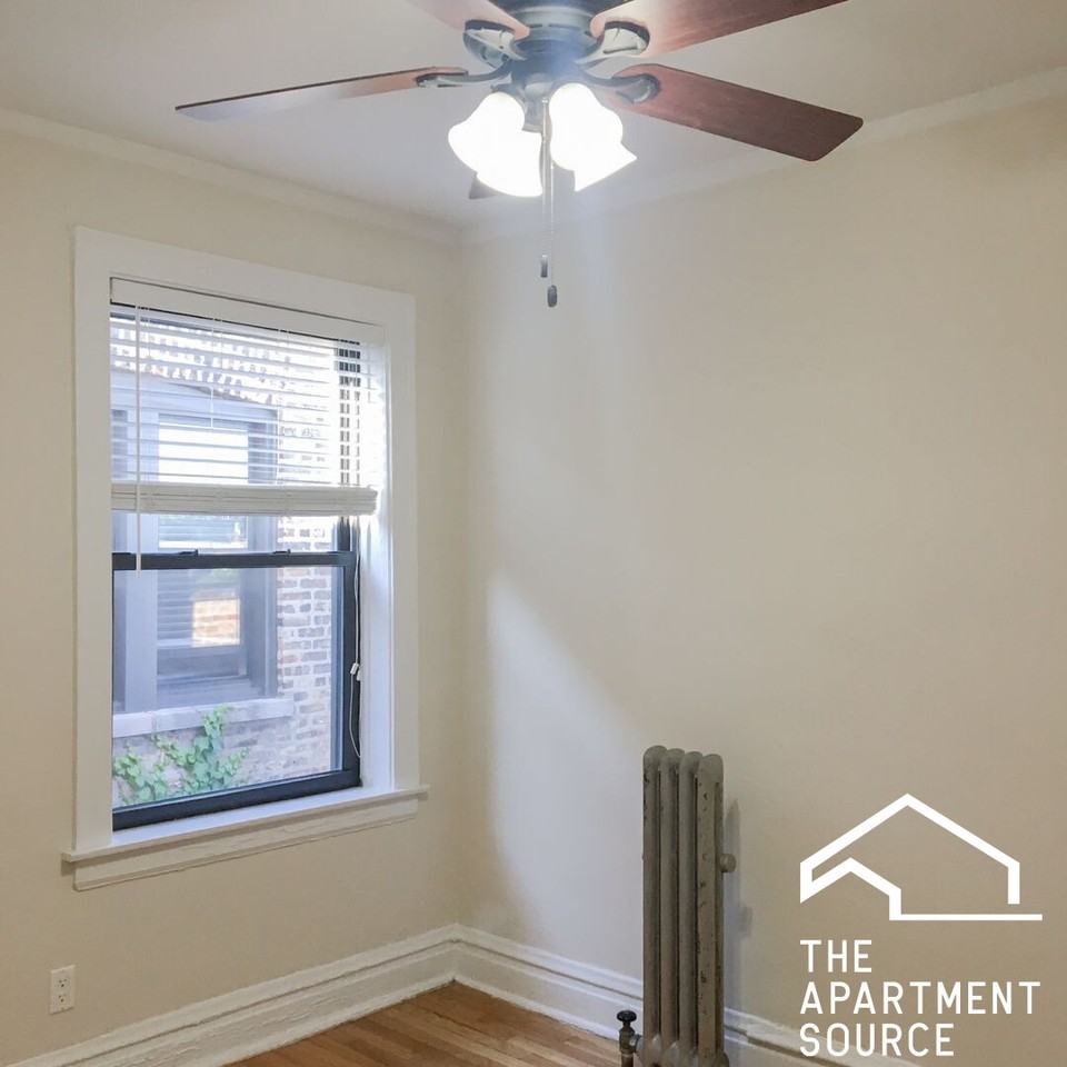 4721 N Leavitt St #3 - Photo 7 of 14