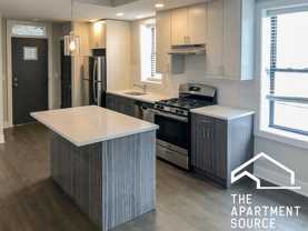 2618 N Rockwell St #2R - Photo 1 of 1