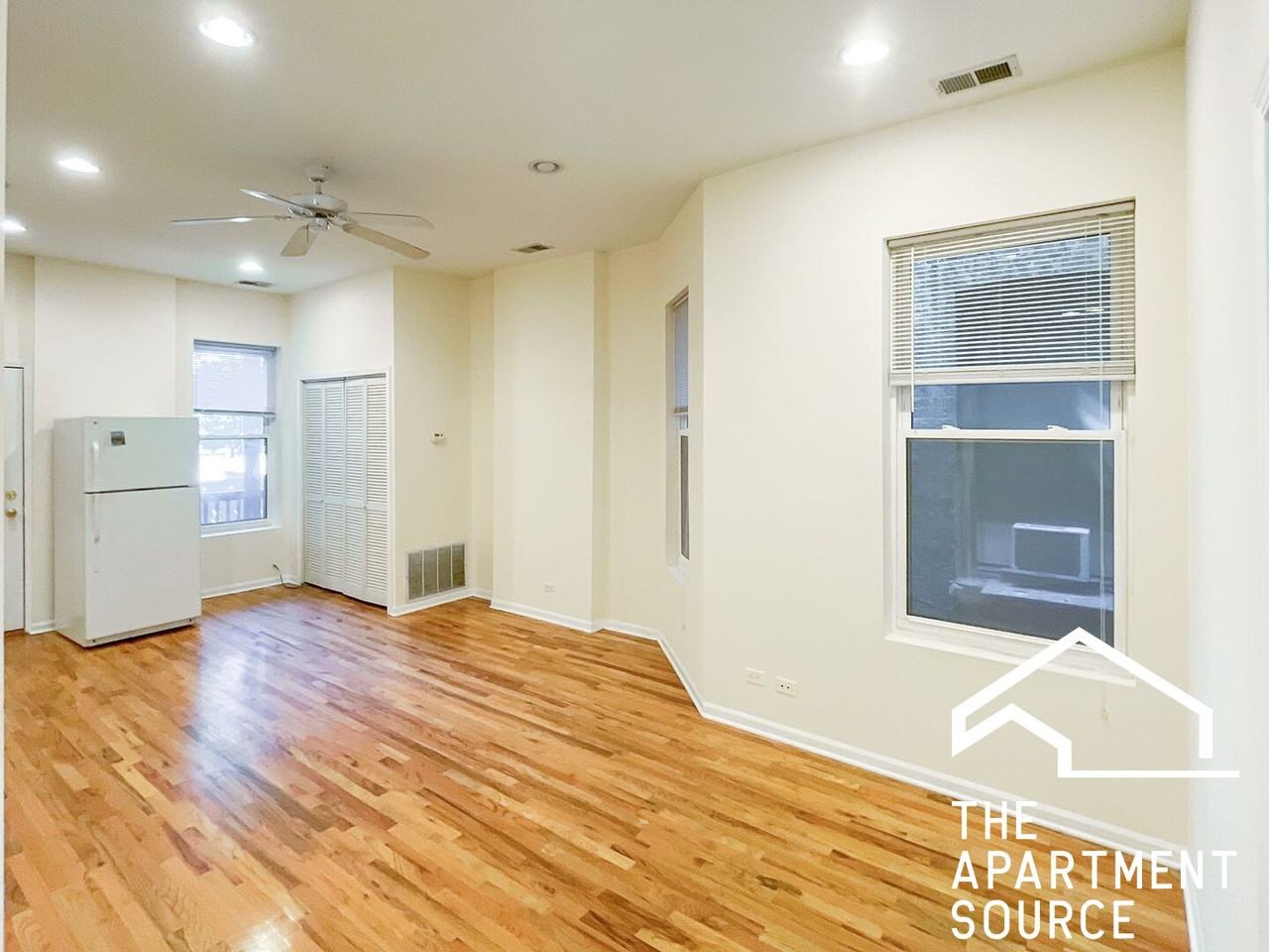 2604 N Racine Ave #1 - Photo 3 of 13