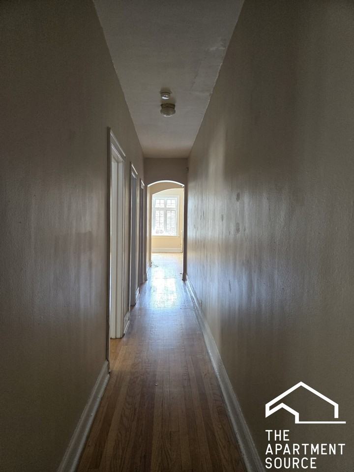 1456 Oak Ave #3N - Photo 6 of 12