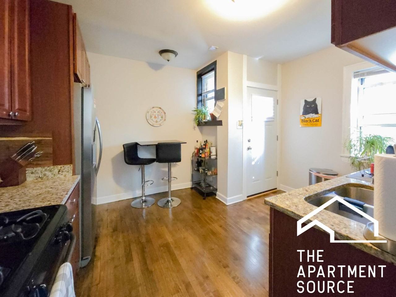 1827 W Winona St #2 - Photo 2 of 11