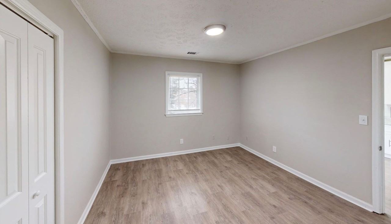 4060 Janice Drive - Photo 5 of 12