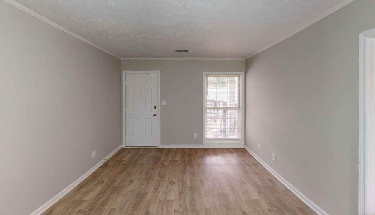 4060 Janice Drive - Photo 6 of 12