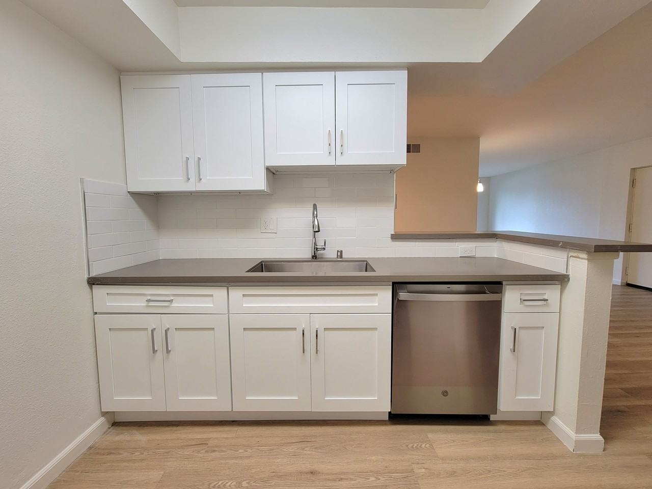 Verdugo Vista - Photo 3 of 13