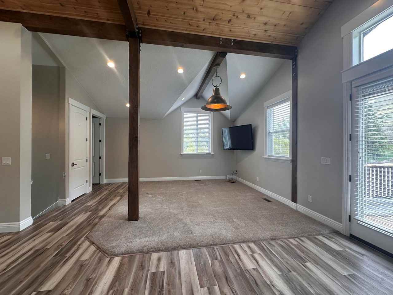 1505 E 900 S - Photo 3 of 25