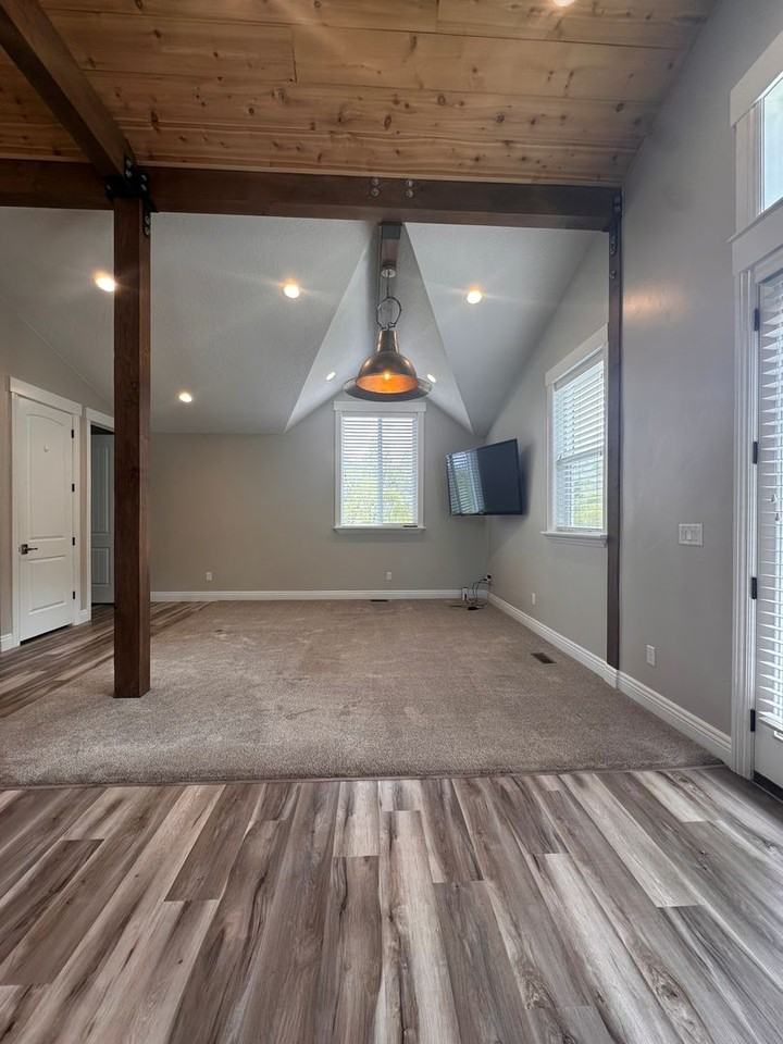 1505 E 900 S - Photo 4 of 25