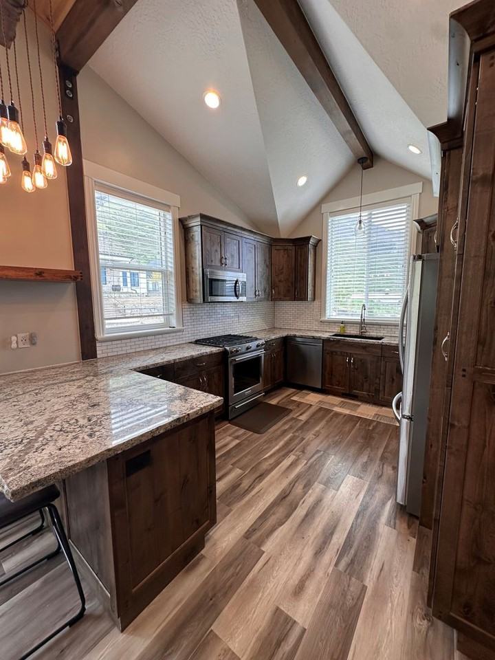 1505 E 900 S - Photo 7 of 25