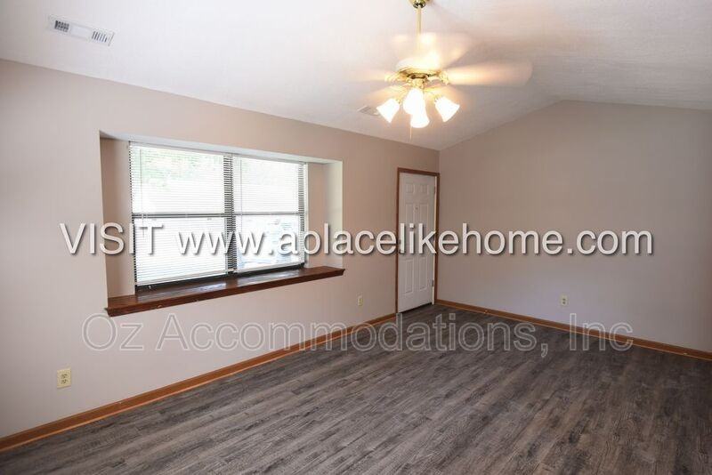 119 Se Greystone Dr - Photo 6 of 17