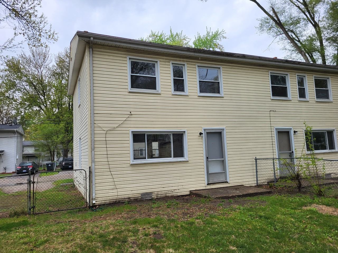 33058 Alanson St - Photo 2 of 13