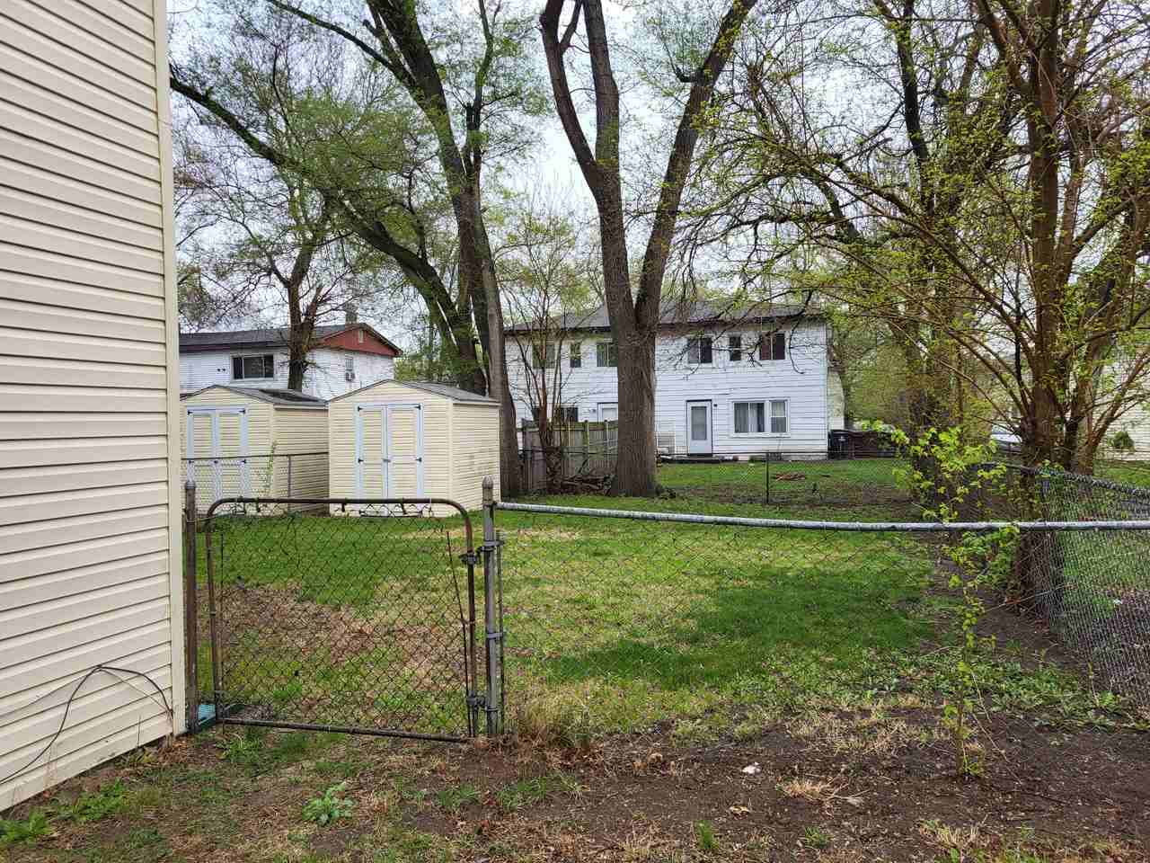 33058 Alanson St - Photo 3 of 13