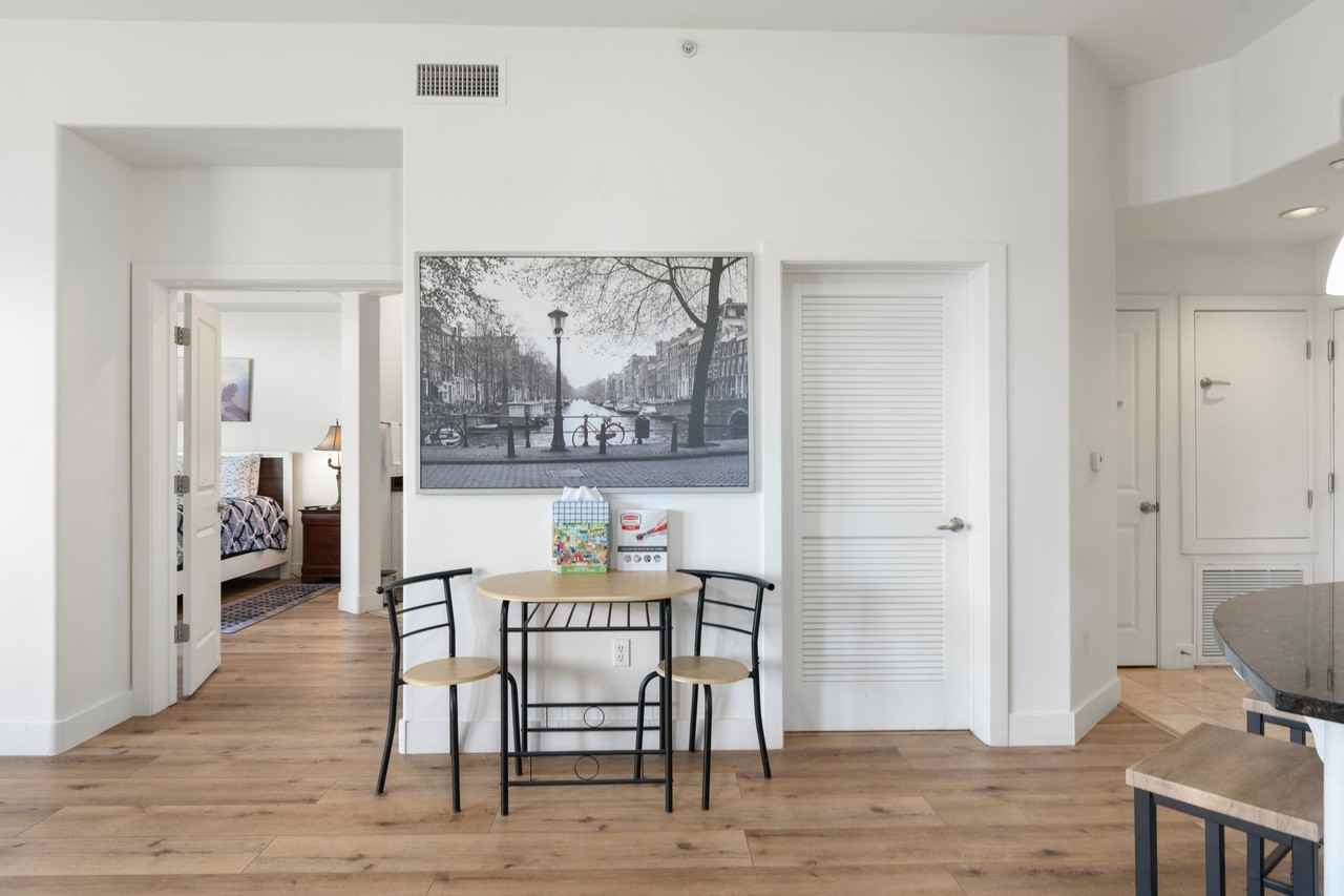 945 E Playa Del Norte Dr #5002 - Photo 4 of 27