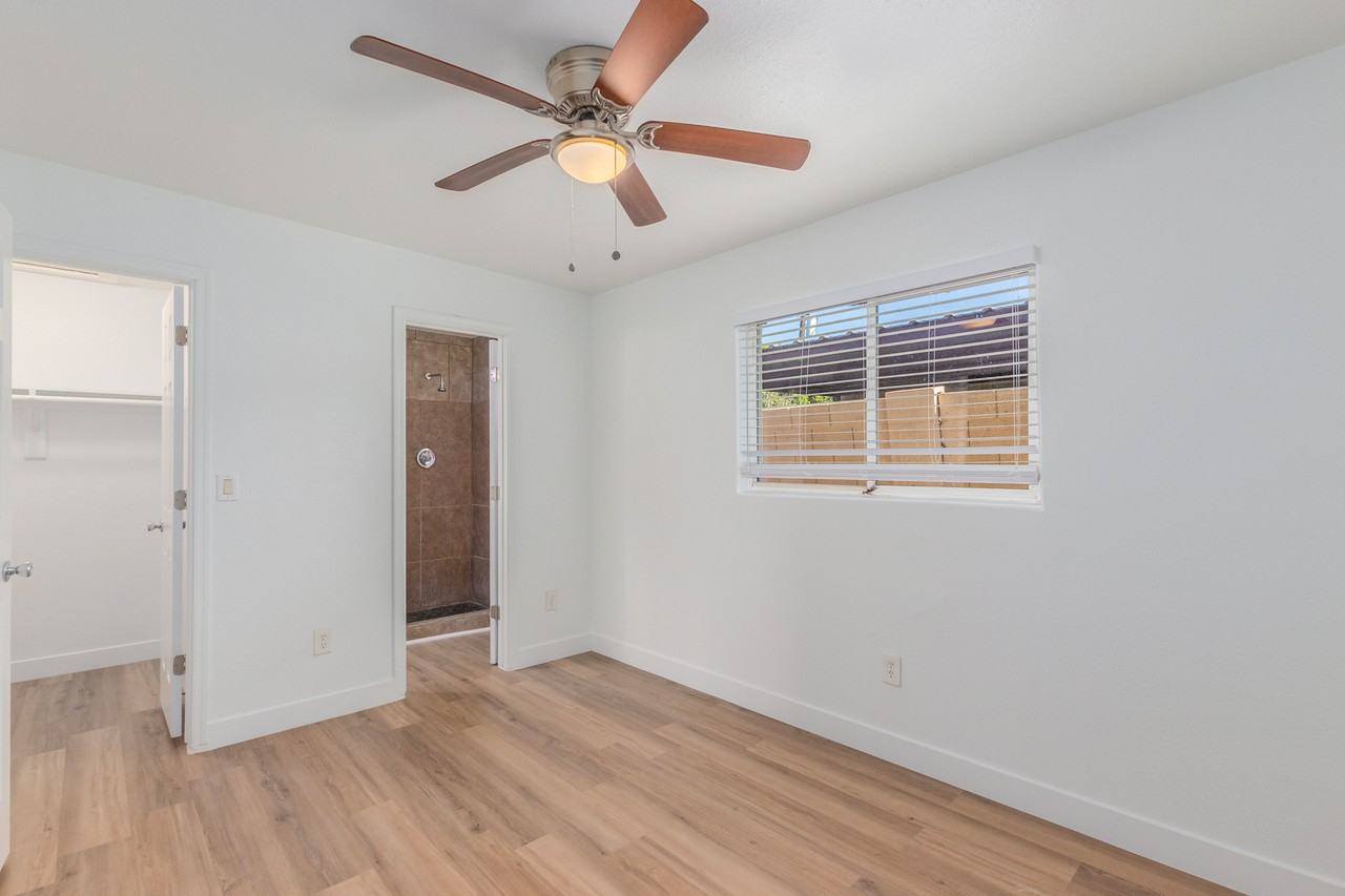 3323 W Monroe St - Photo 2 of 6