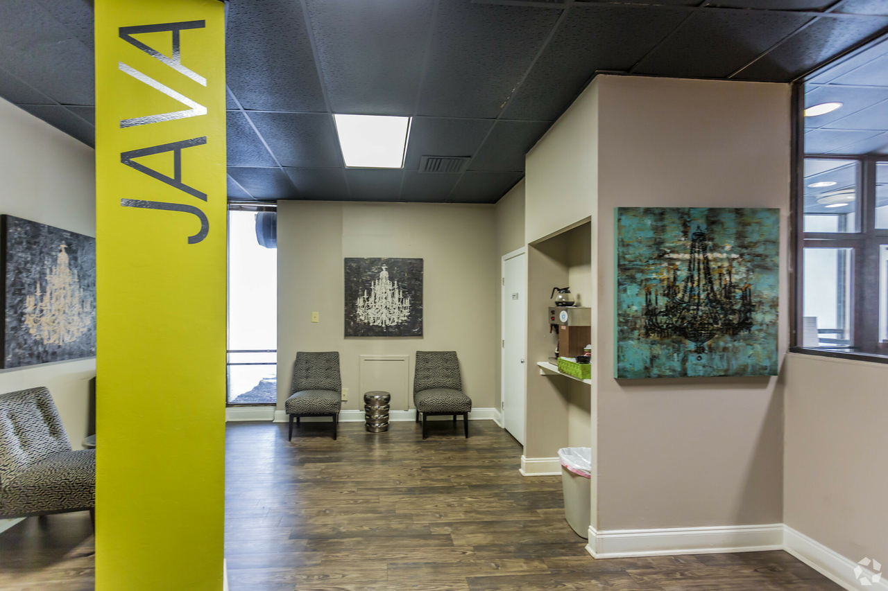 Azur Tower - Photo 6 of 14