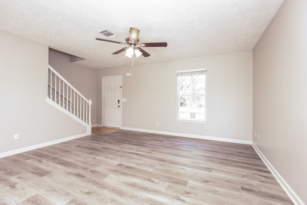 149 Howard Woody Dr - Photo 5 of 17