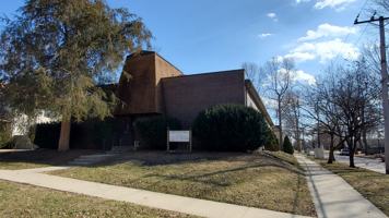 featured image of 515 West Washington Street #3