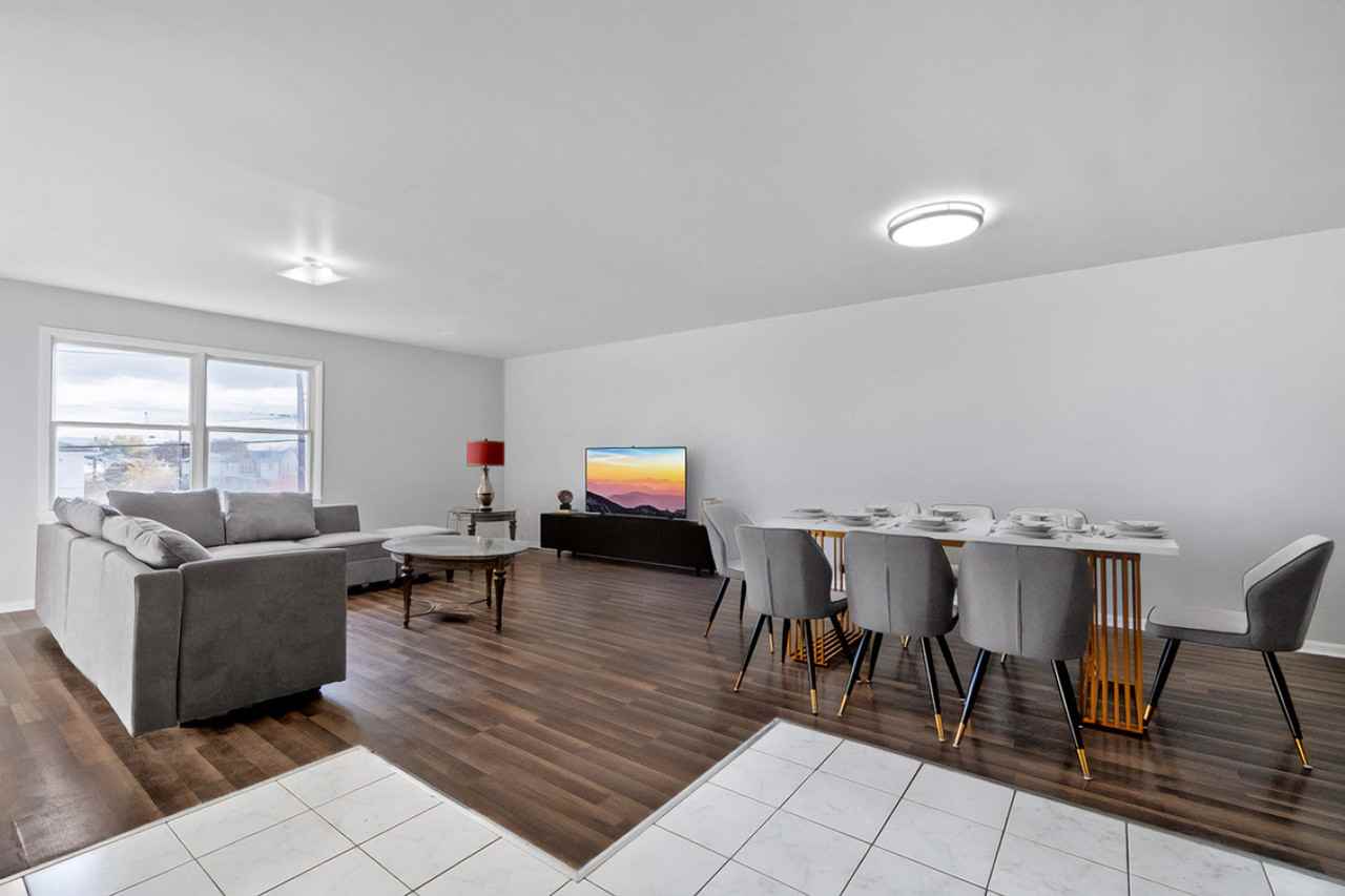 101 Oak Street #1053100P - Photo 3 of 17