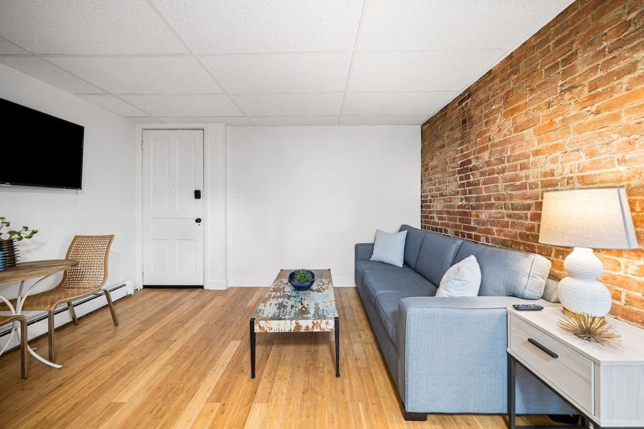 242 Mccormick Pl #1056122P - Photo 3 of 20