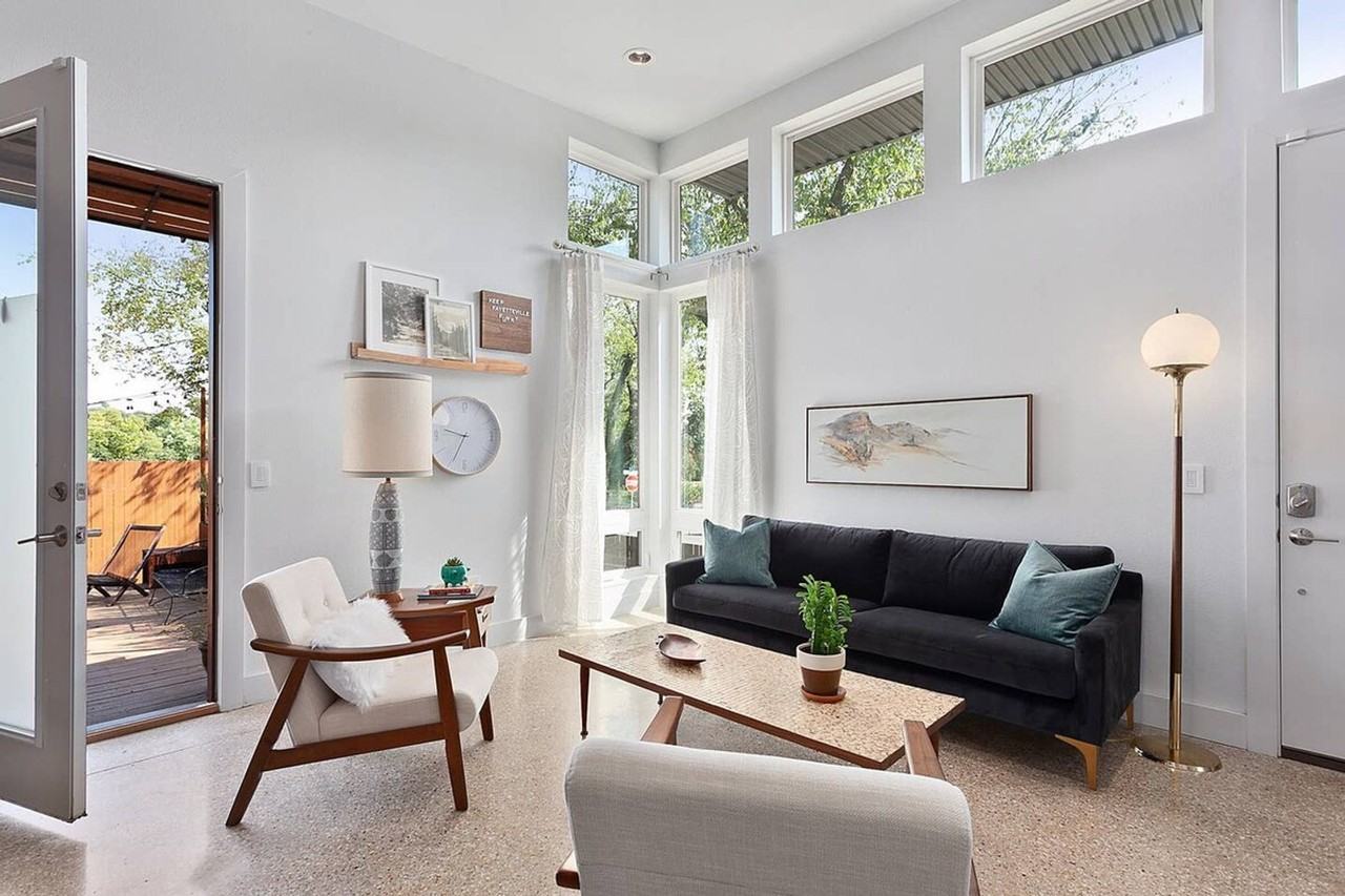 124 W South St #1221789P - Photo 2 of 37