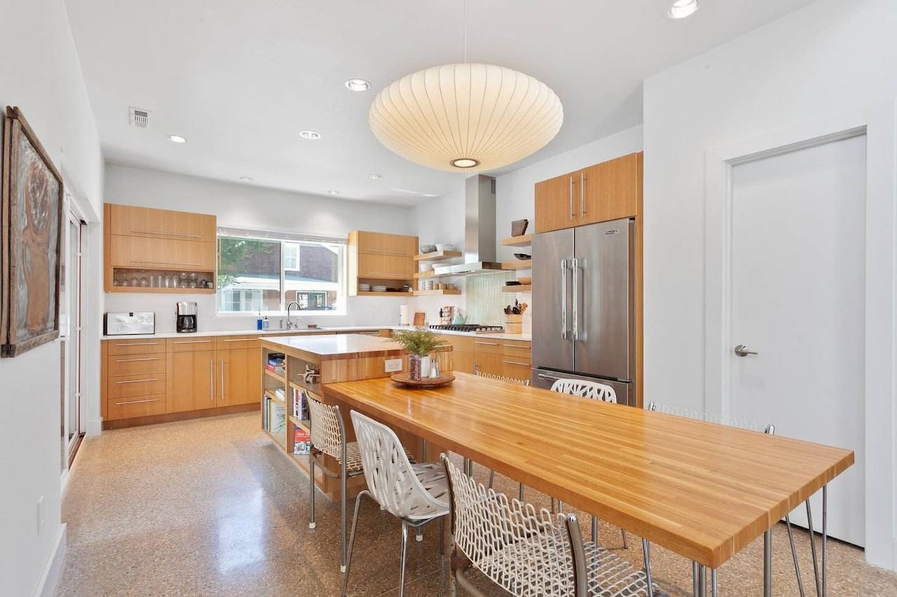 124 W South St #1221789P - Photo 7 of 37