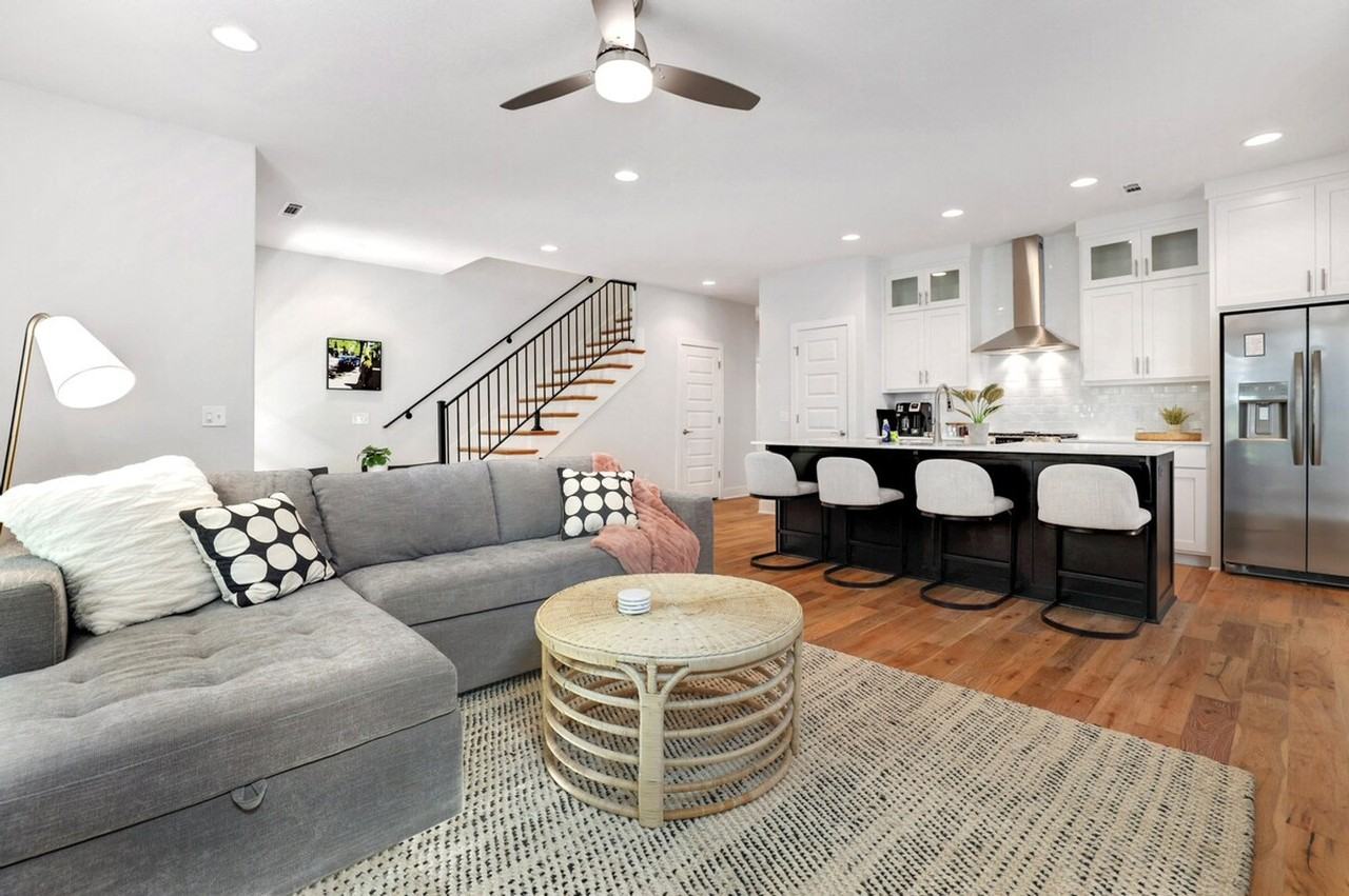 2345 E Amherst Aly #1221843P - Photo 2 of 30