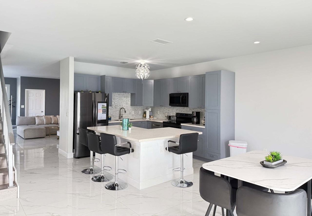 1968 Nw 25th Ave #1225781P - Photo 5 of 23