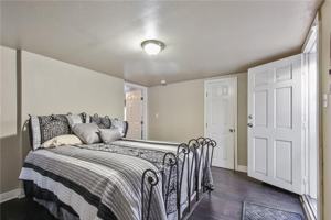 featured image of 4048 Banks St