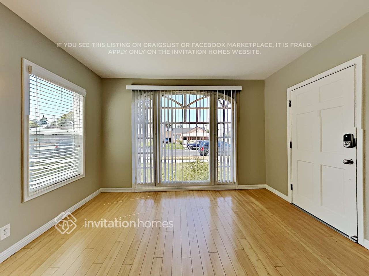 1838 W 82nd St - Photo 5 of 19