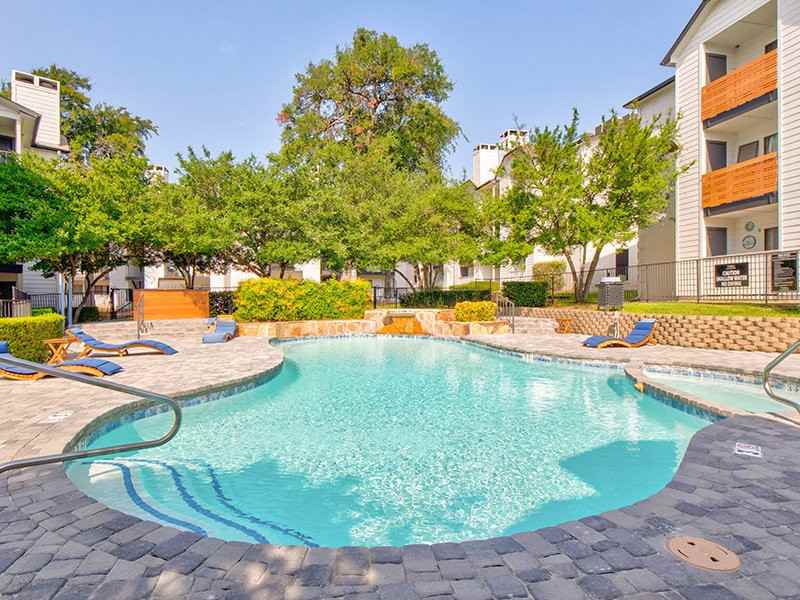 Villas on Rosemeade West - Photo 7 of 16