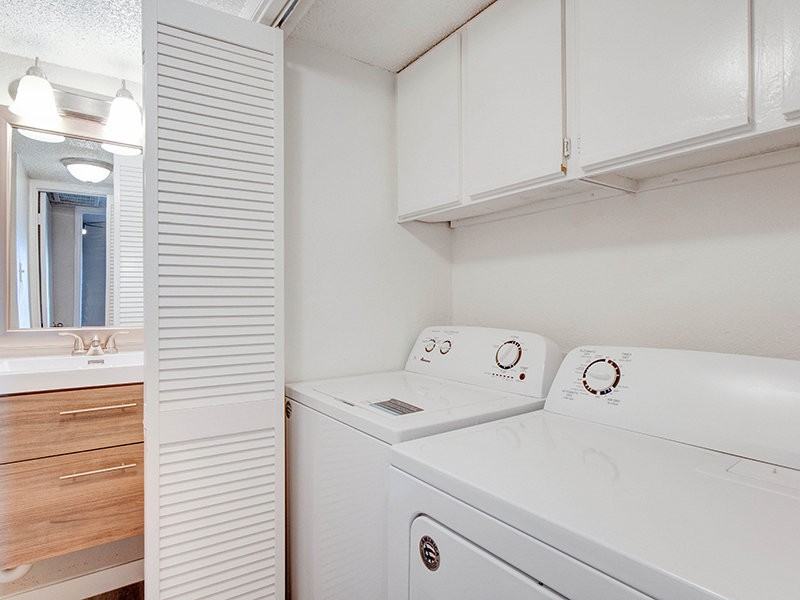 Villas on Rosemeade West - Photo 5 of 16