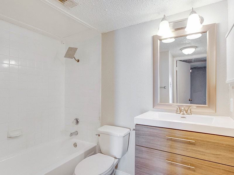 Villas on Rosemeade West - Photo 4 of 16