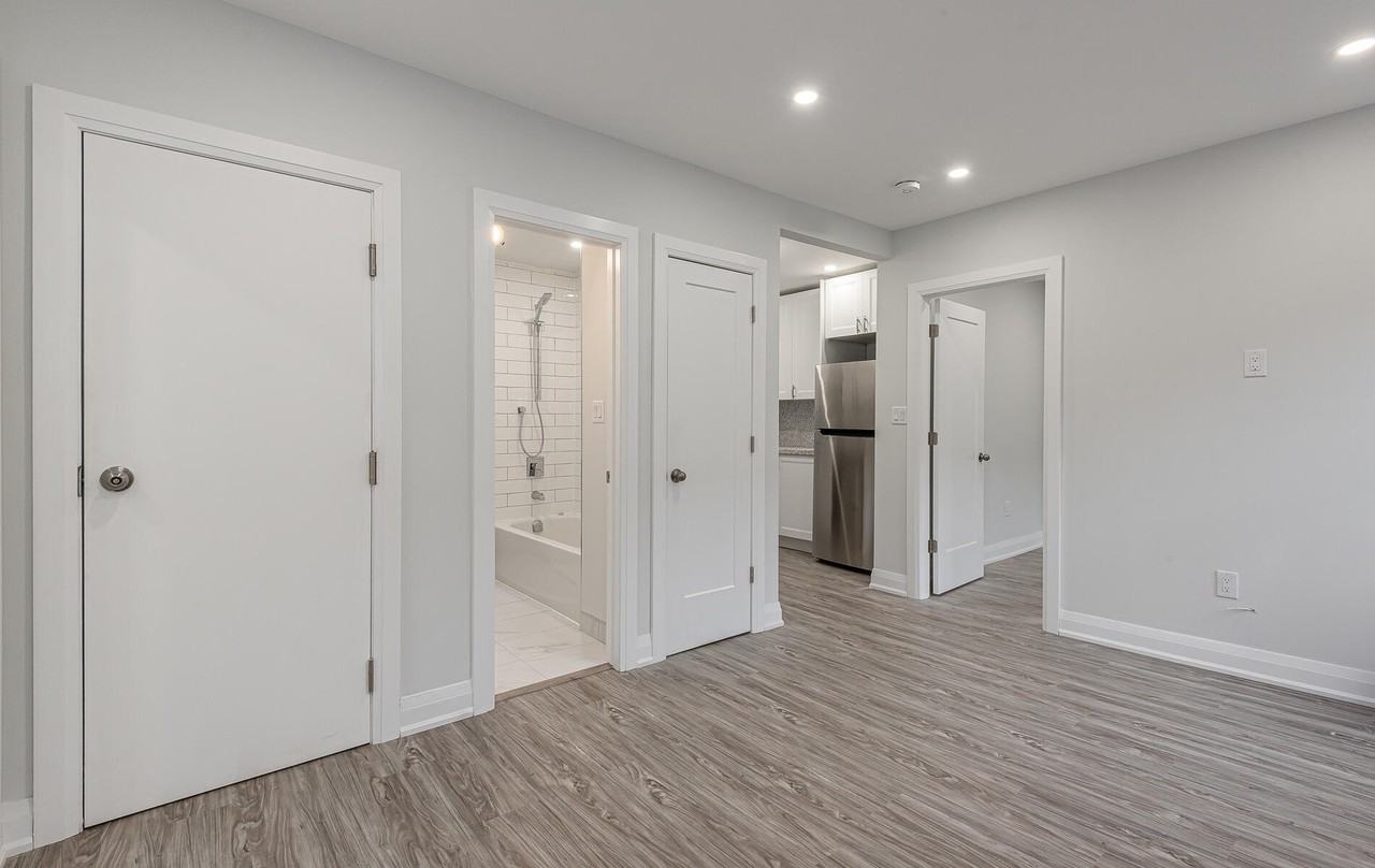 312 Quebec Avenue #2 - Photo 7 of 39