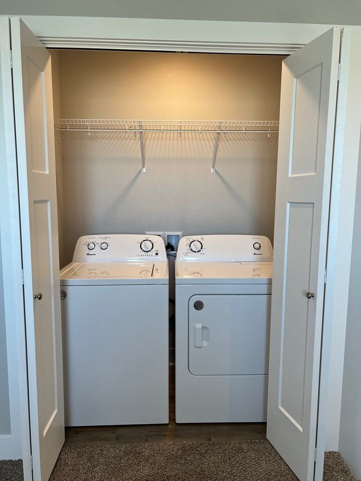 233 Nw Greenway Pl - Photo 4 of 21