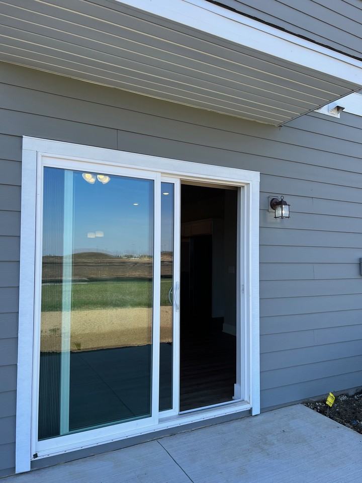 233 Nw Greenway Pl - Photo 6 of 21