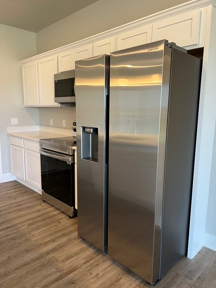 233 Nw Greenway Pl - Photo 5 of 21