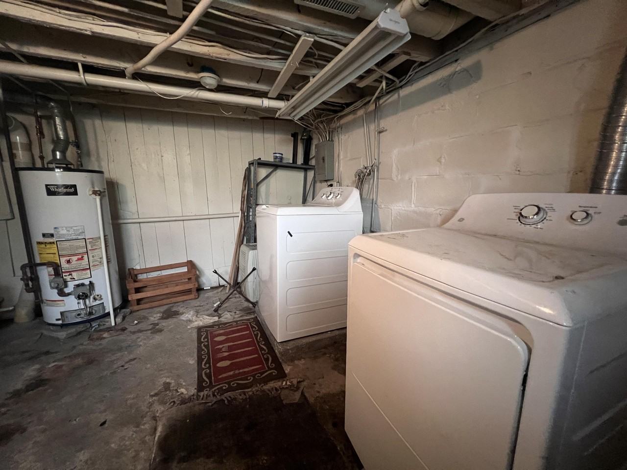 829 W Virginia Ave - Photo 2 of 14