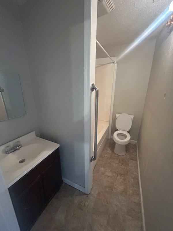 823 Siluria St #823 - Photo 4 of 5