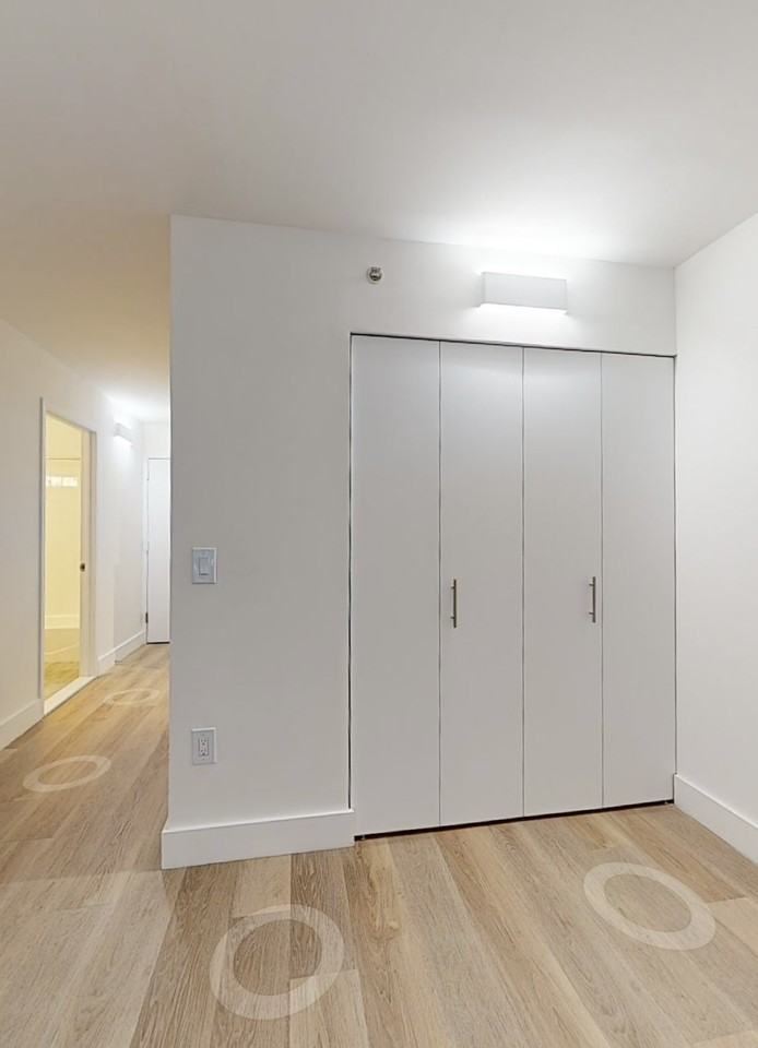 W 26th St - Photo 3 of 6