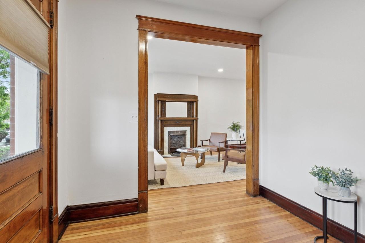 1009 W 14th Ave - Photo 3 of 41