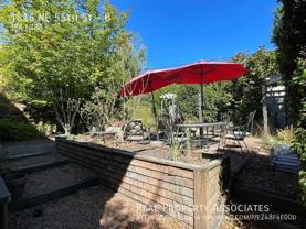 1816 Ne 55th St #B - Photo 1 of 1