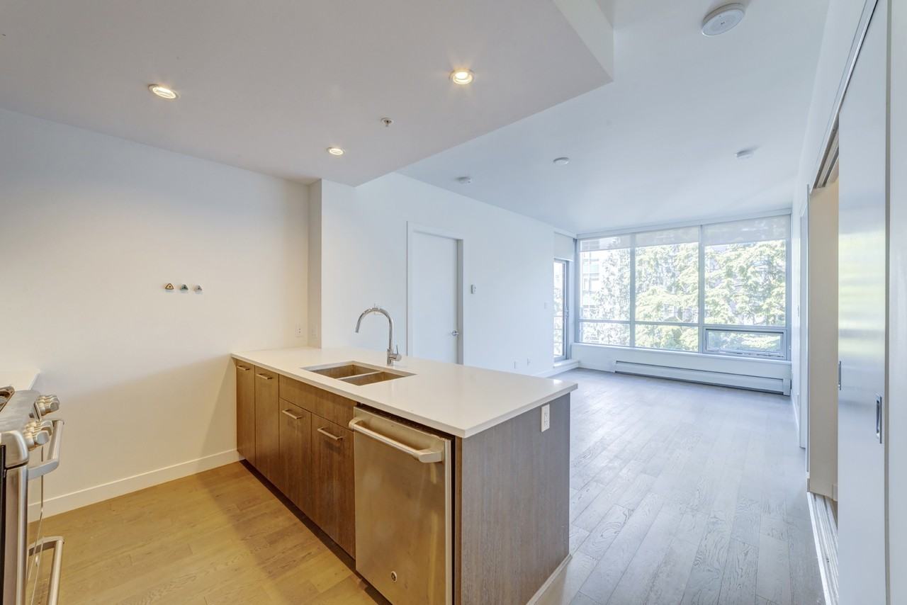 9060 University Crescent - Photo 3 of 21